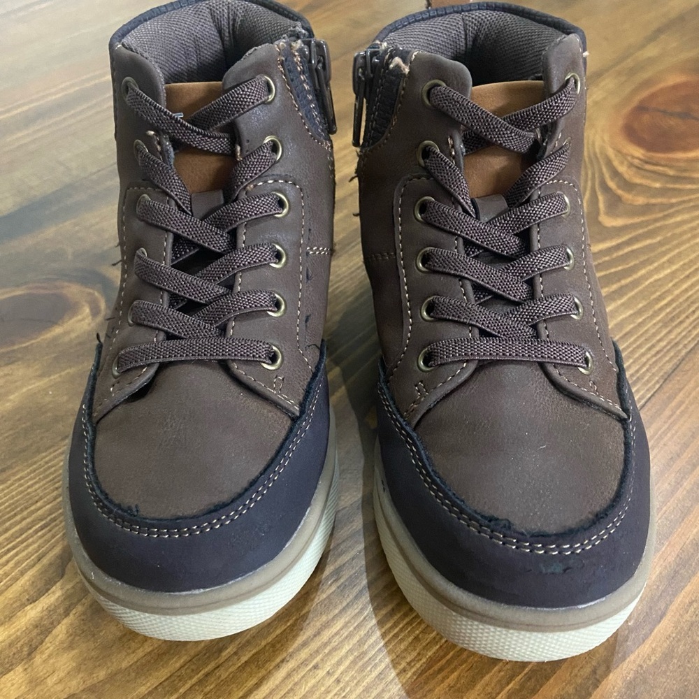🔴5/$15 Thereabouts Kids Brown and Black Lace-Up Boots